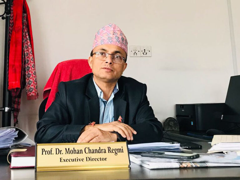 निजामती अस्पतालालाई स्वास्थ्य विज्ञान प्रतिष्ठानको रुपमा अघि बढाउनुपर्छ : डा रेग्मी, कार्यकारी निर्देशक (अन्तर्वार्ता)