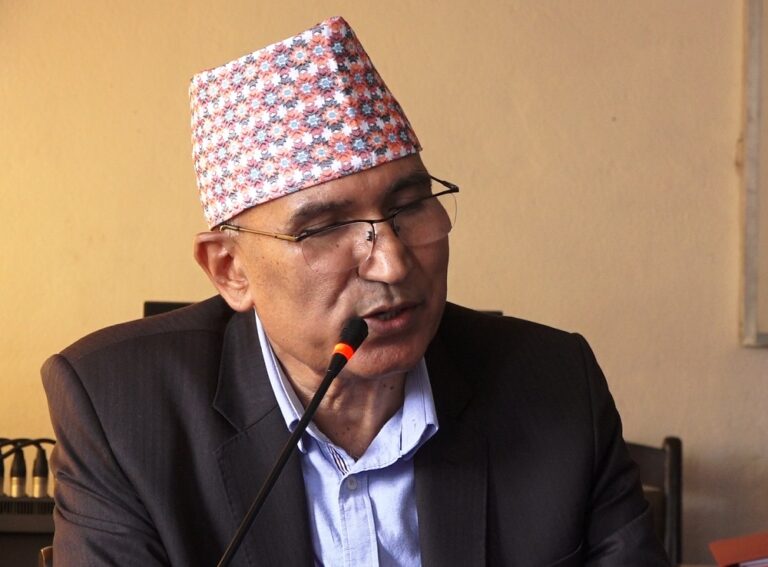 अनुशासित ढंगले स्रोत व्यवस्थापन गरेर बजेट ल्याइनेछः अर्थमन्त्री पौडेल