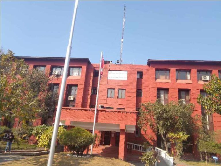 उपचार सिफारिस गरिएका कागजातमा चिकित्सकको पूर्ण विवरण उल्लेख गर्न स्वास्थ्य मन्त्रालयको निर्देशन
