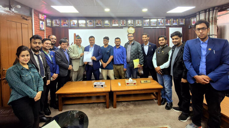 चिकित्सा शिक्षा आयोगको निर्णय कार्यान्वयन गर्न स्वास्थ्य र शिक्षामन्त्रीलाई संघको ध्यानाकर्षण
