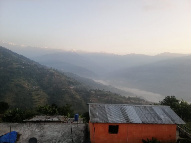 आजको मौसमः पूर्वी नेपालका केहि क्षेत्रमा वर्षा र हिमपातको सम्भावना