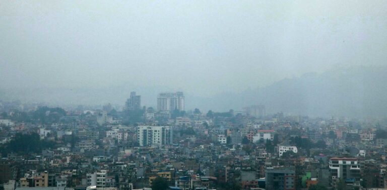 काठमाडौंको आकाशबाट बादल फाट्न केही दिन लाग्ने