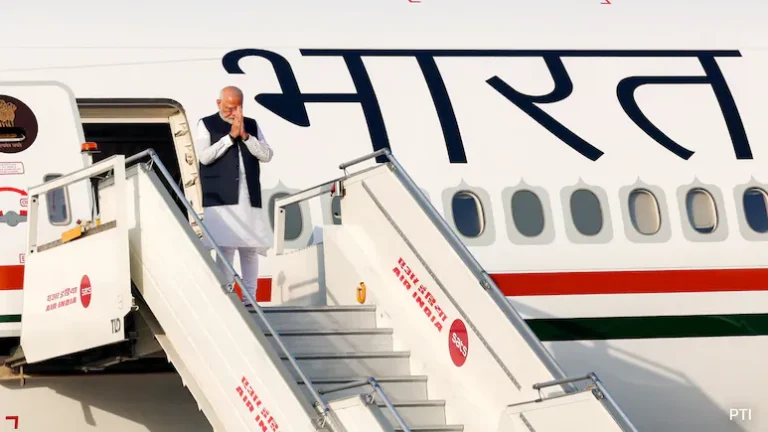 काश्मीर घटनापछि साउदी अरेबियाको भ्रमण छोट्याएर भारत फर्किए मोदी
