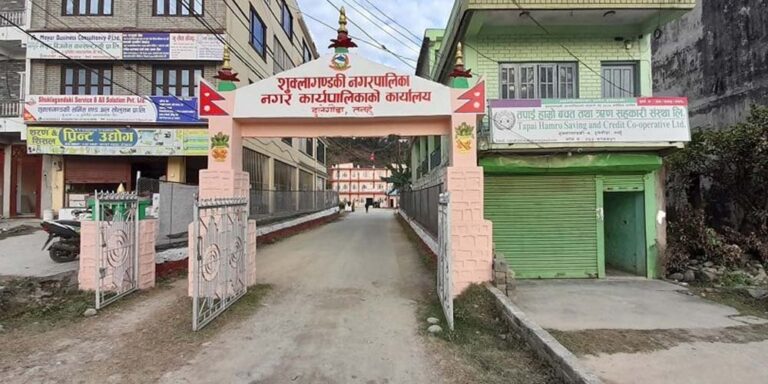 किसानलाई पचास प्रतिशत अनुदानमा कृषि उपकरण
