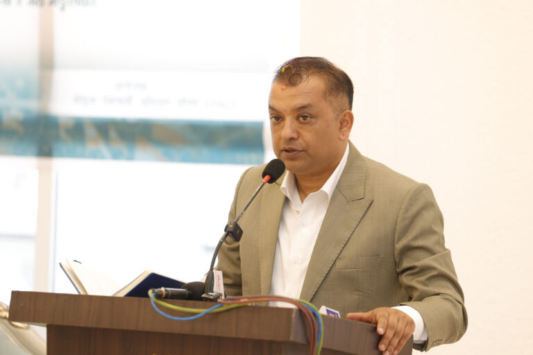 गगन थापाको टिप्पणी-विचौलियाको पहुँच प्रधानमन्त्रीको बेडरुमसम्म छ