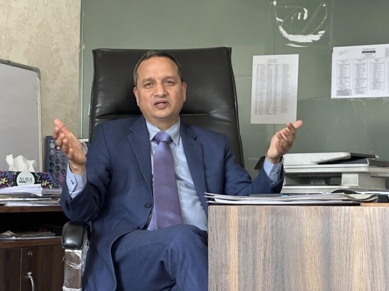 गभर्नर पक्का भएपछि गुणाकर भट्टले दिए कार्यकारी निर्देशकबाट राजीनामा