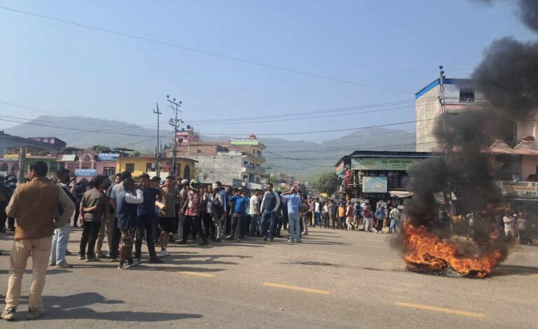 गाडीको ठक्करबाट पैदल यात्रीको मृत्यु भएपछि वीरेन्द्रनगर तनावग्रस्त