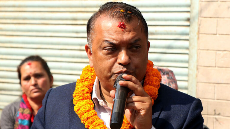 घुमेर भाषण गर्नुभन्दा काम गर्न प्रधानमन्त्रीलाई गगन थापाको सुझाव