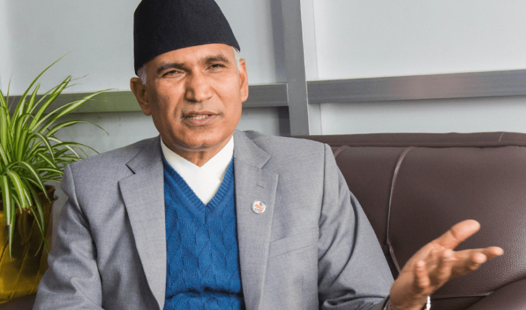 दरबारिया र राजतन्त्रका मतियारहरुलाई सडकमै पछार्नुपर्छ : अर्थमन्त्री पौडेल