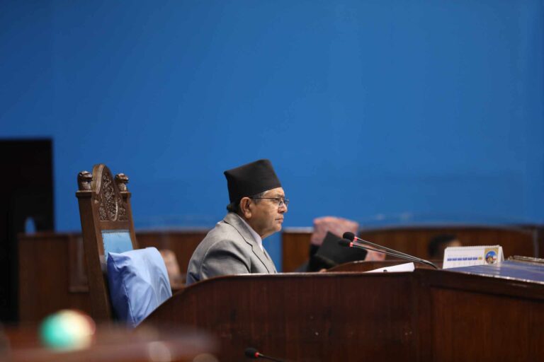 प्रतिनिधिसभा बैठक सुरू हुने बितिक्कै प्रतिपक्षी दलको बिरोध