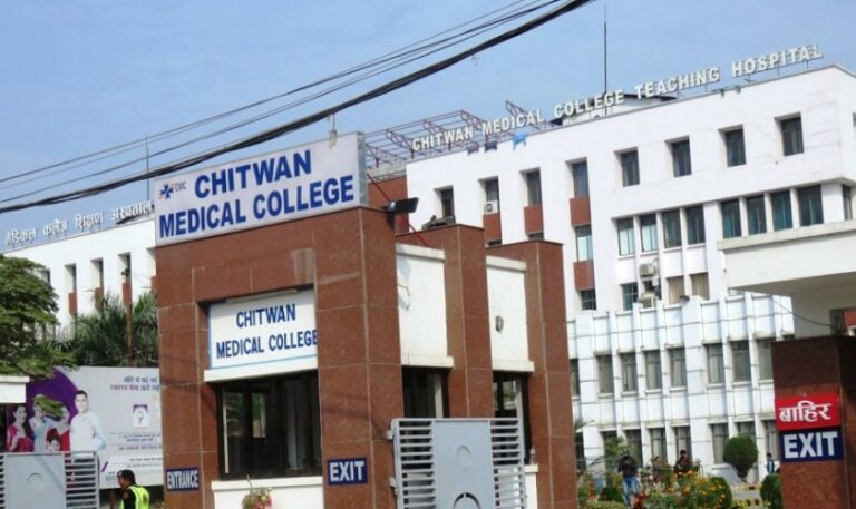 बुटवलमा गोली प्रहारबाट घाइते युवतीको चितवनमा उपचार हुँदै