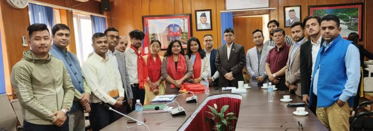 मापदण्ड विपरीतका सवारी साधन रोकिने