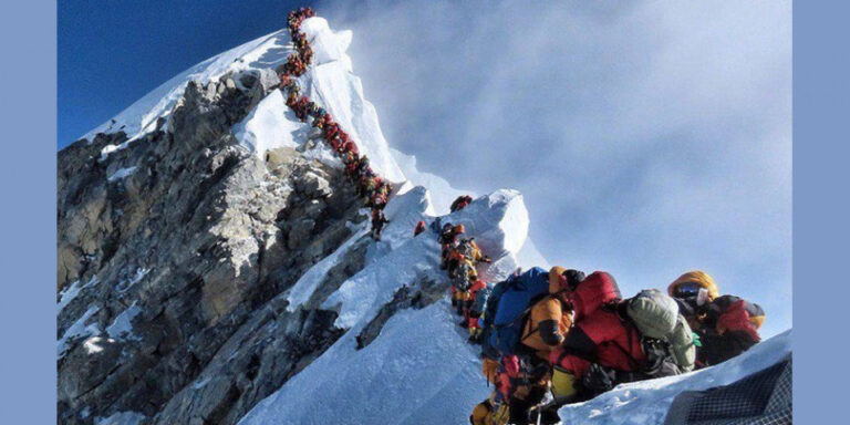 सगरमाथा क्षेत्रमा पर्यटक आगमन वृद्धिः चैतमा १२ हजार भित्रिए