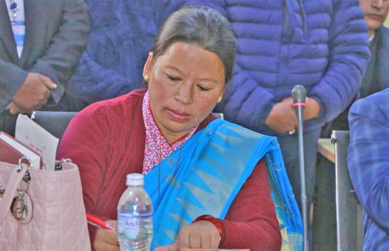 कांग्रेस सांसद माया राईलाई १० लाख धरौटीमा छाड्न आदेश