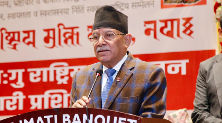 हामीले राजावादी वितण्डाको विरोध गर्दा सरकारलाई राहत मिले जस्तो भएको छ : प्रचण्ड