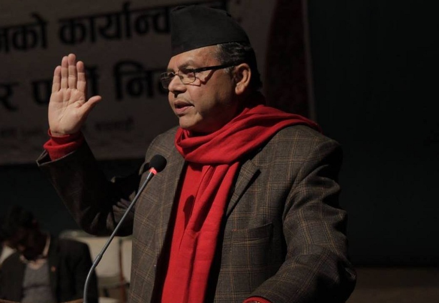 कम्युनिष्ट पार्टी नयाँ धरातलबाट हिँड्नुपर्छ : झलनाथ खनाल
