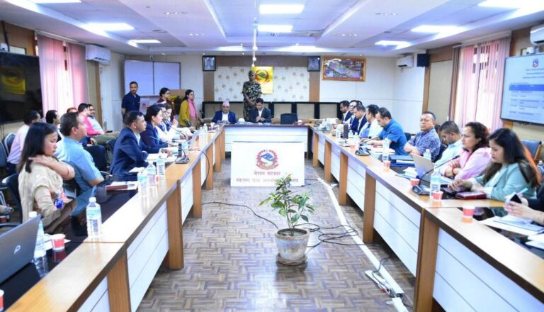 मानसिक स्वास्थ्य समस्या सम्बोधन गर्न जनशक्ति थप्ने तयारी: स्वास्थ्य मन्त्री पौडेल