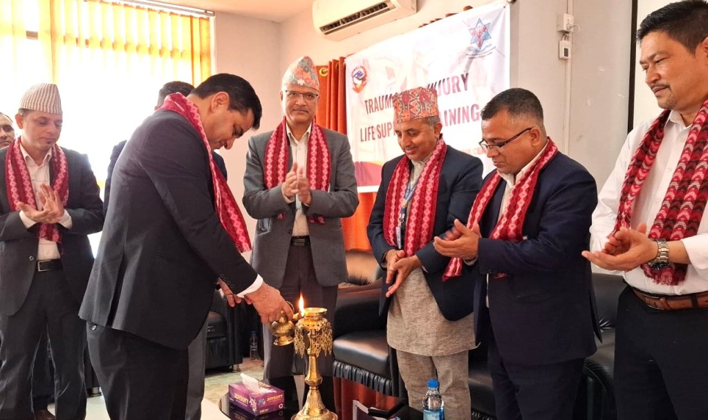 ट्रमा सेन्टरमा ‘ट्रमा एन्ड इन्जुरी लाइफ सपोर्ट’ तालिम सुरु