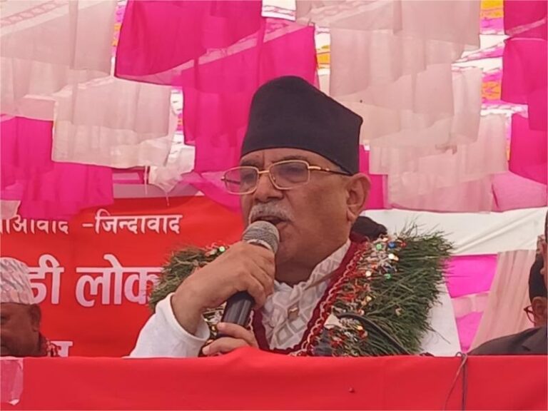 अछाम पुगेका प्रचण्डले गरे सहकार्यका लागि भीम रावललाई आग्रह