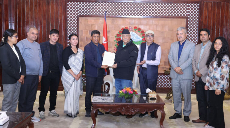द्वन्द्वपीडितको ध्यानाकर्षण पत्र बुझ्दै प्रधानमन्त्रीले भने- एमाले पनि पीडित पार्टी हो