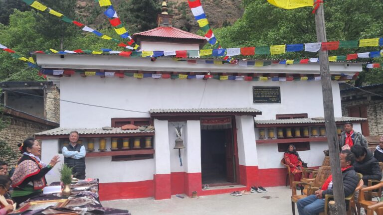 पाँच शताब्दी पुरानो गुम्बाकाे जीर्णोद्धार
