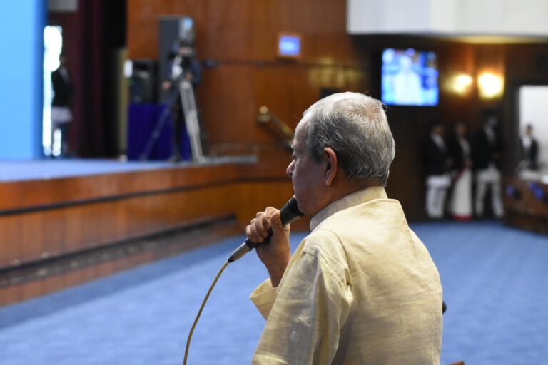 रेशमलाई ५ घण्टा थुनेपछि राज्यले आफूलाई विजेताको रूपमा प्रस्तुत गर्यो : महन्थ ठाकुर