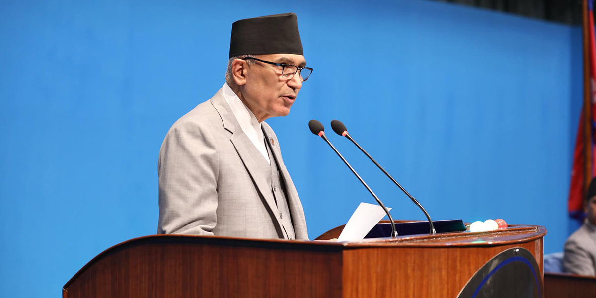 विद्युतीय सवारीमा कर यथावत राखेको सुनाउँदा सदनमा गुञ्जियो हाँसो
