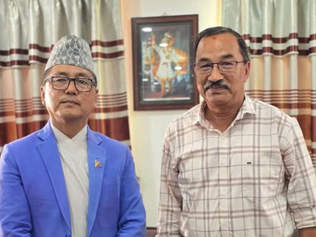 साढे ३ वर्षपछि पहिलो पटक राप्रपा कार्यालय पुगे कमल थापा