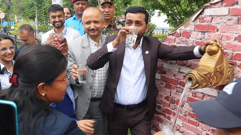 सिंहदरबारमा मेलम्चीको पानी वितरण सुरु