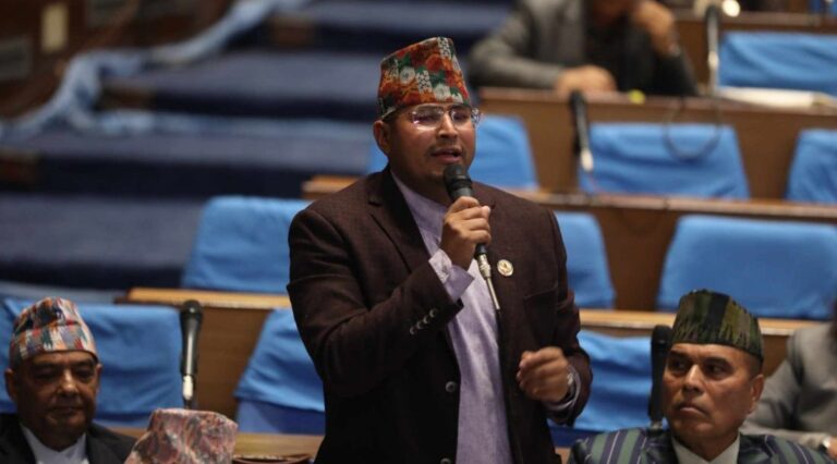 ८० लाख युवा बाहिर छन्, श्रम मन्त्रालयले कामै गरेन – सांसद शाही
