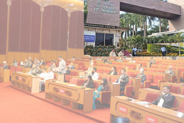 ‘केआइआइटीमा विद्यार्थी पठाउन बन्द गरौँ’