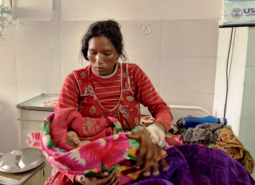 बाजुरा अस्पतालमा जटिल अवस्थाकी गर्भवतीको  शल्यक्रियाबाट प्रसुति,  जुम्ल्याहामध्ये एक बच्चा र आमाको ज्यान जोगियो