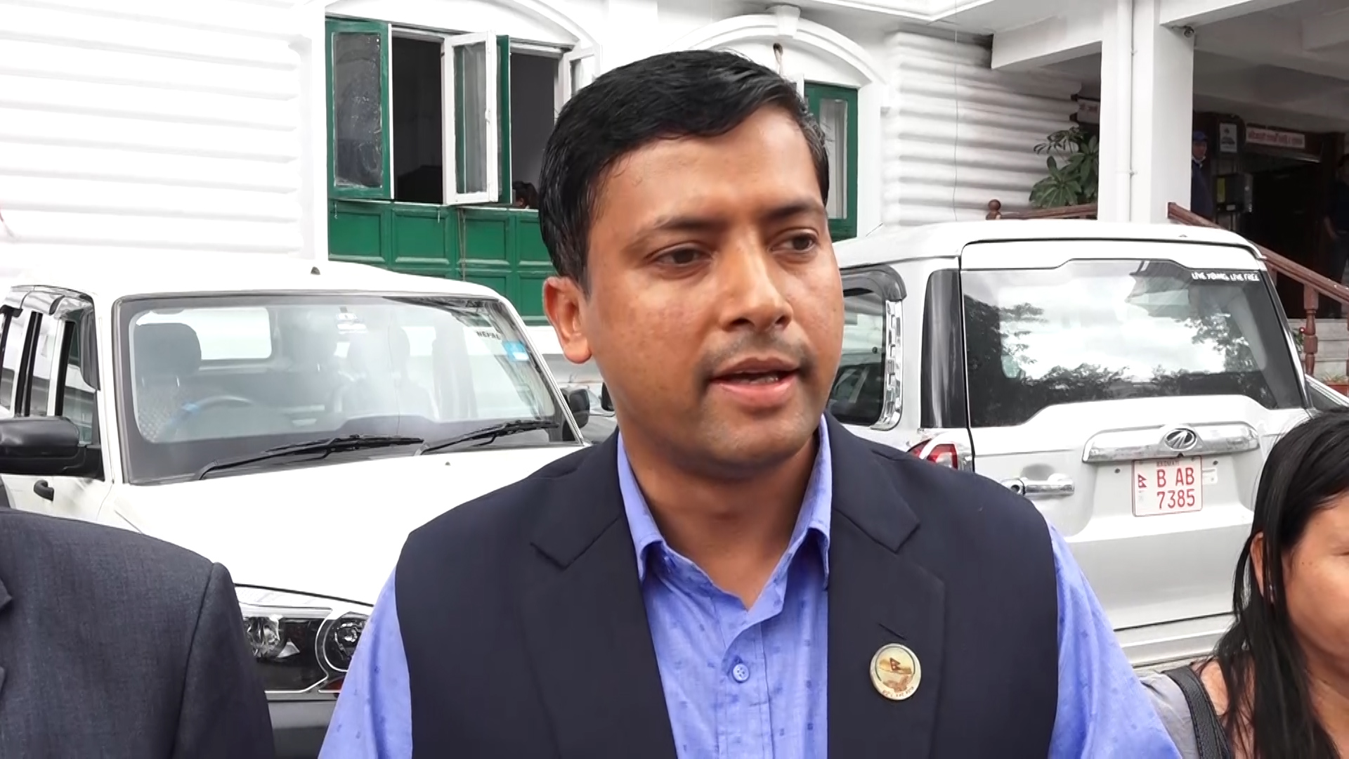 पतञ्जली प्रकरणमा प्रधानमन्त्रीलाई जोडेर अनावश्यक टिप्पणी नगर्न माधव नेपाललाई एमालेको चेतावनी