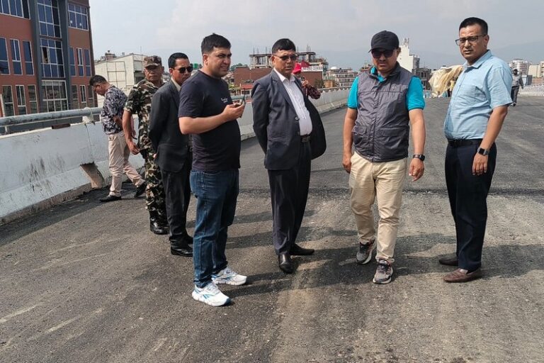 चार दिनपछि फ्लाइओभरबाटै गाडी चल्ने