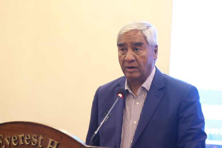 ‘टेक एण्ड पे’को व्यवस्था नहटाए बजेट पारित नहुने प्रधानमन्त्री र अर्थमन्त्रीलाई देउवाको चेतावनी
