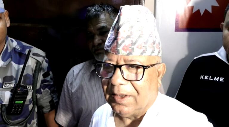 नबिराउनू, नडराउनू, अरु कुरा कानुनी कुरा छन्ः माधव नेपाल