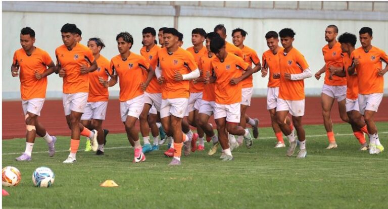 नेपाल फुटबल टोली र हङकङबीच प्रतिस्पर्धा हुँदै