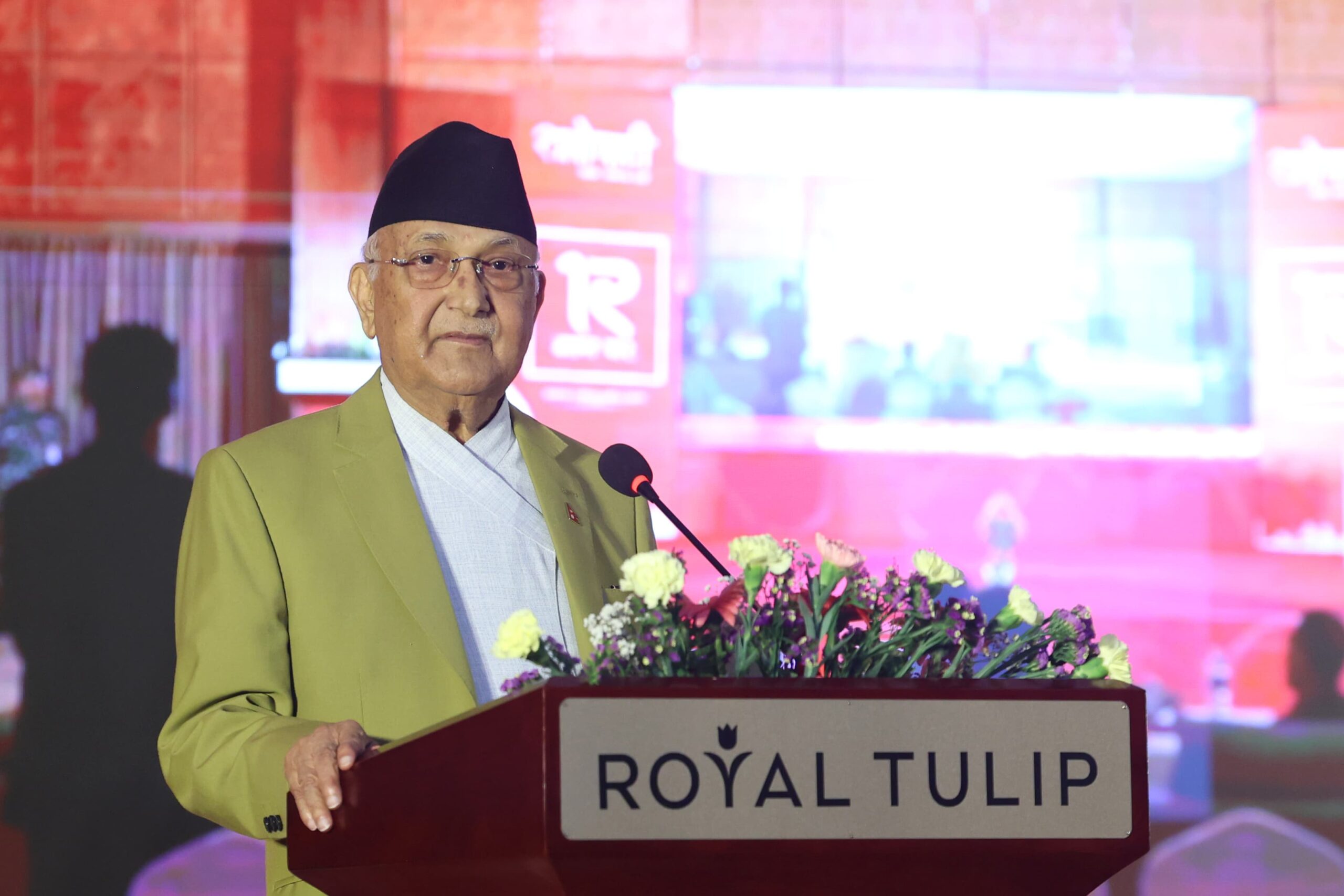 पत्रकारिता परपीडक नभई सकारात्मक र विश्लेषणात्मक चेतका साथ समाजलाई बाटो देखाउनुपर्ने छ: प्रधानमन्त्री ओली
