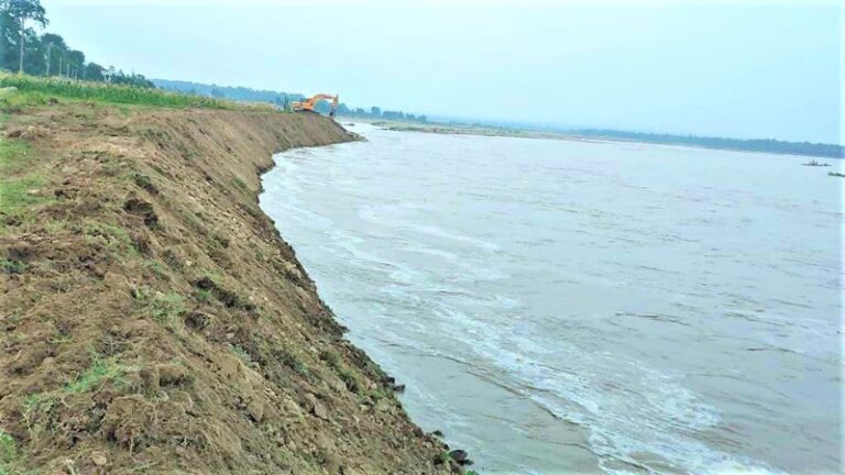 बस्ती जोगाउन जैविक तटबन्ध निर्माण