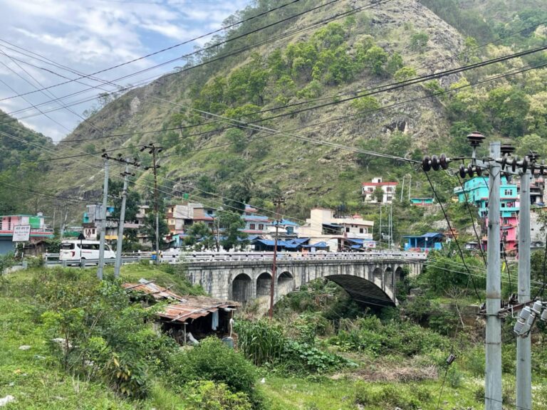 मध्यपहाडी लोकमार्ग अन्तर्गत मोदीखोलामा पुल निर्माण सुरु