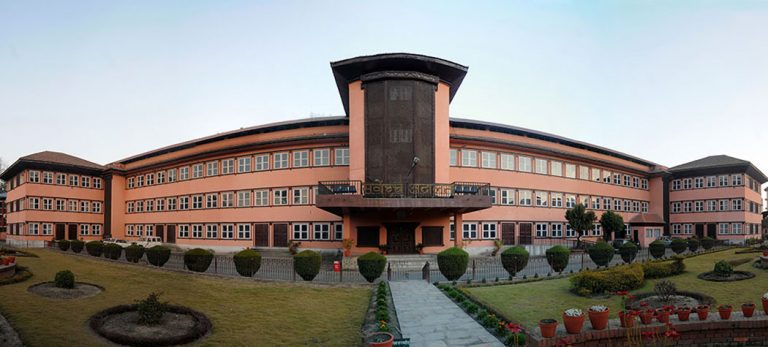 विदेशमा रहेका नेपालीलाई मतदान गर्ने वातावरण मिलाउ: सर्वोच्च