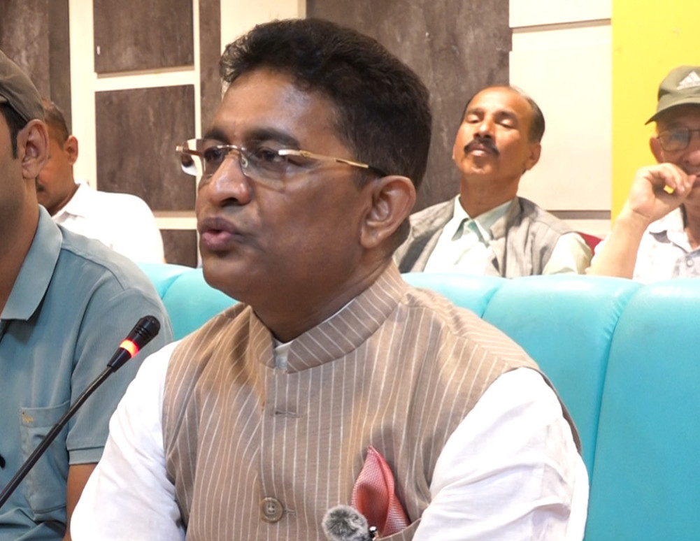 एमाले-कांग्रेस सत्ता गठबन्धन तोड्ने प्रयासको नेतृत्व प्रचण्डले गरिरहेका छन् : एमाले सचिव महासेठ