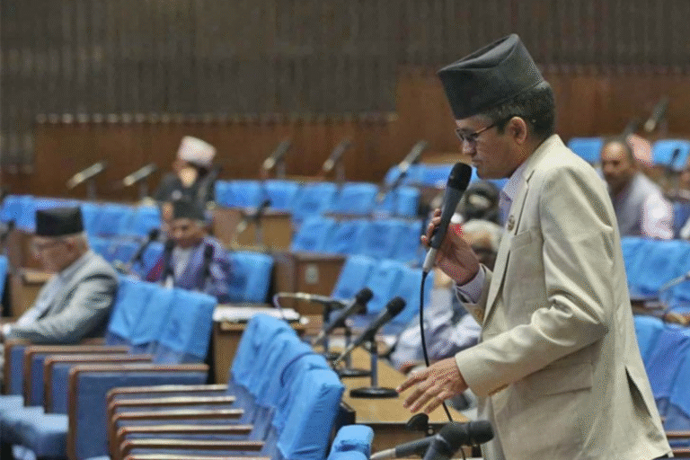 रास्वपा लक्षित सूर्य थापाको टिप्पणीः नाटकीय हस्ताक्षरले अदालतको आदेश बदल्लिन्न