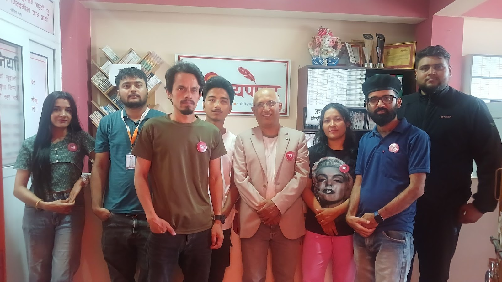 टिम साहित्यपोस्ट